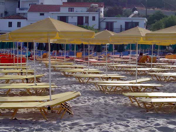 PSILI AMMOS - The organised part of Psilli Ammos with the umbrellas