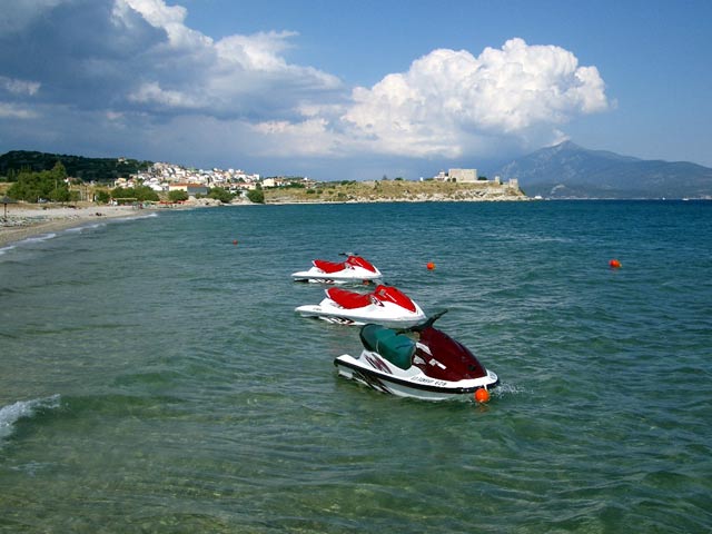 PYTHAGORIO Picture of the Jet Skis CLICK TO ENLARGE