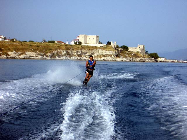 PYTHAGORIO Wake Board Photo CLICK TO ENLARGE