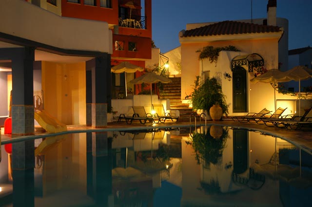 PYTHAGORION - Picture of the Swimming Pool at Night CLICK TO ENLARGE